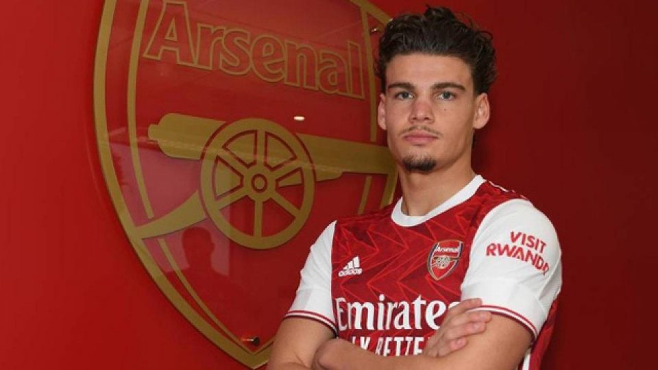 Arsenal’in ilk transferi Omar Rekik