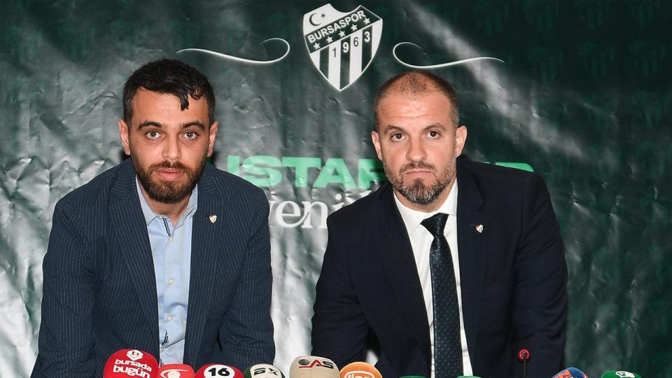 Bursaspor Mustafa Er ile sözleşme imzaladı