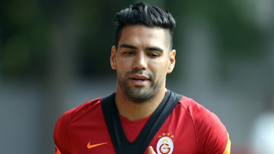 Galatasaray’da Radamel Falcao koronavirüsü atlattı